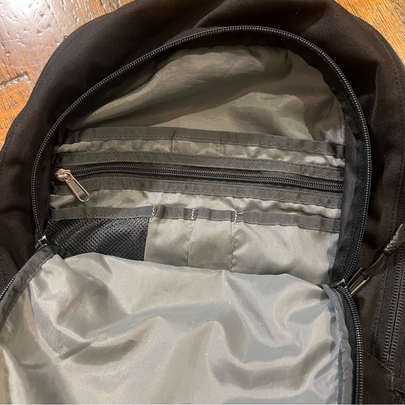North Face Jester Black Backpack - Picture 2 of 4